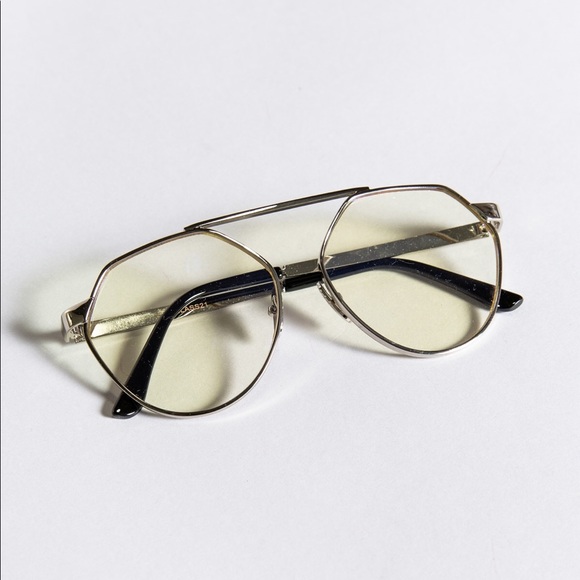 POL AVIATOR CREAM SILVER SUNGLASSES GOLD FRAMES - Picture 3 of 5